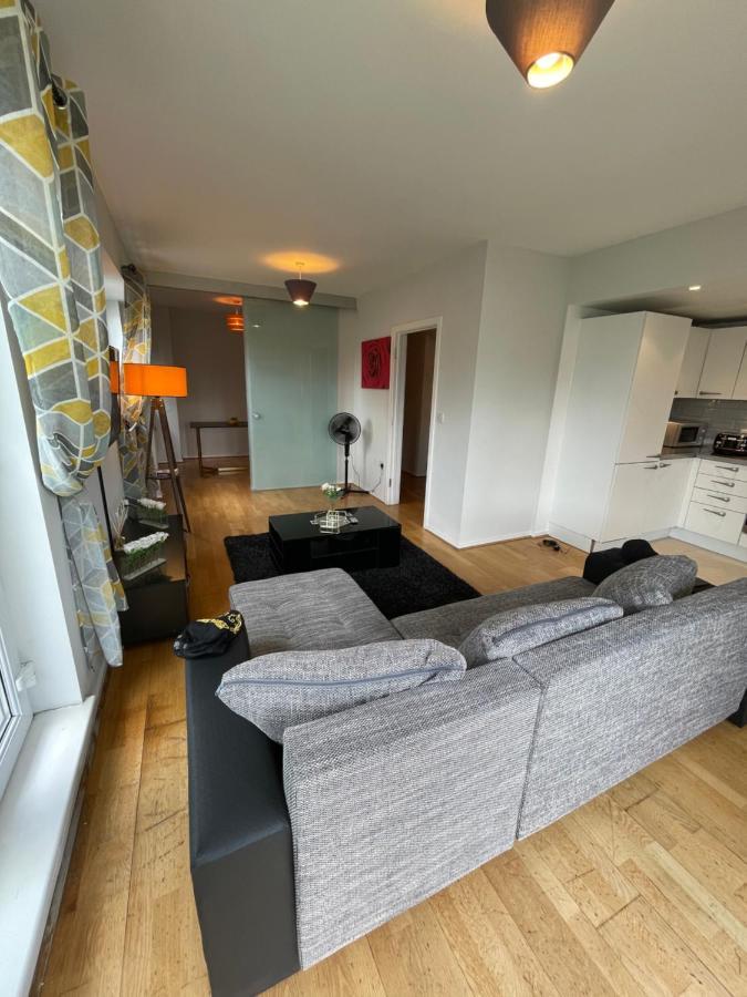 The Reflection Apartment , With River Thames View 伦敦 外观 照片